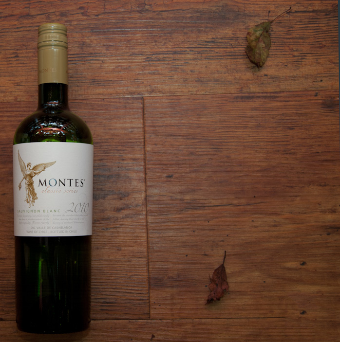 Montes CLASSIC SERIES SAUVIGNON BLANC Montes CLASSIC SERIES SAUVIGNON BLANC