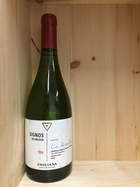 Signos de Origen Chardonnay, Marsanne,Viognier,Roussanne Signos de Origen Chardonnay, Marsanne,Viognier,Roussanne