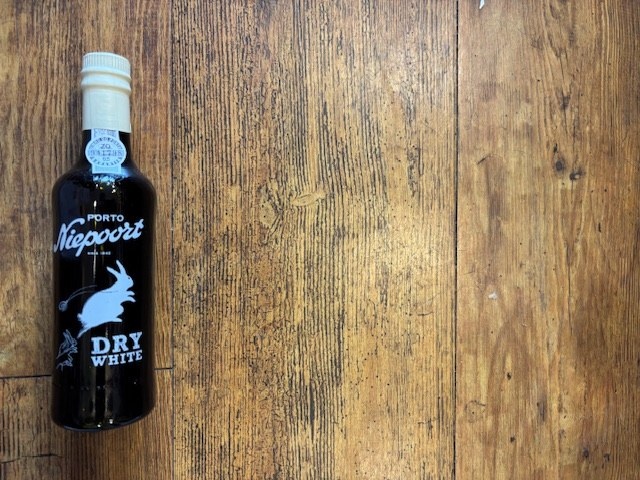 Niepoort DRY WHITE Rabbit HALVES NV