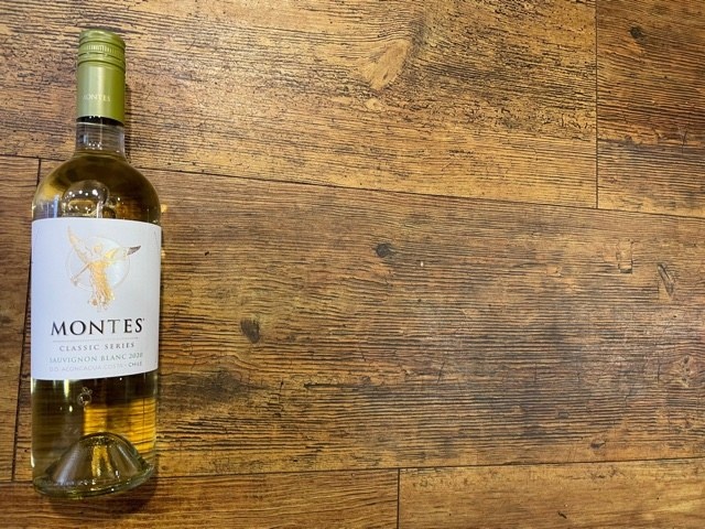 Montes CLASSIC SERIES SAUVIGNON BLANC 2023
