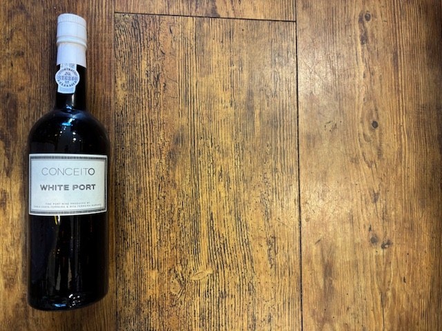 Conceito WHITE Port NV